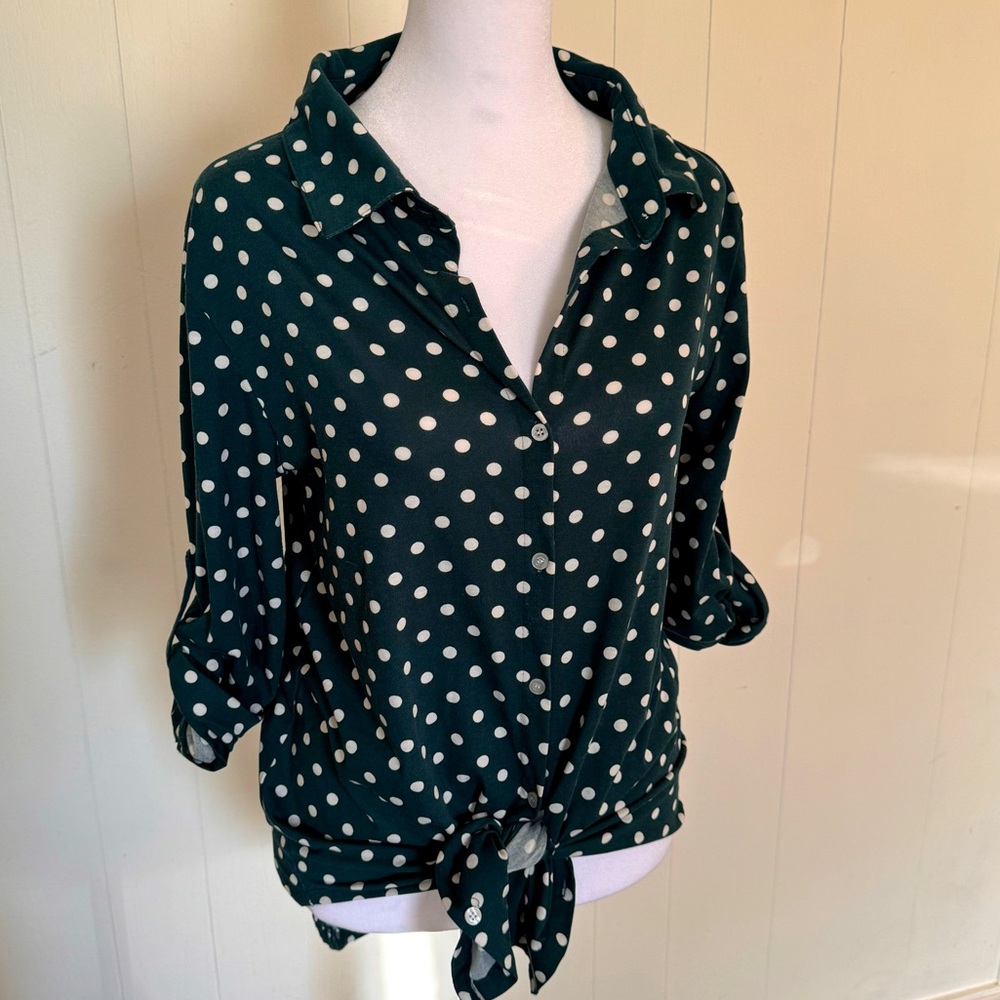 Lularoe emerald green with white polka dot button down top. Size S